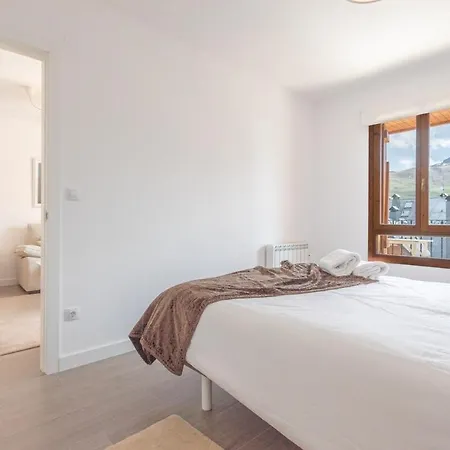 Collado, Terraza Con Vistas Y Garaje - Arafita