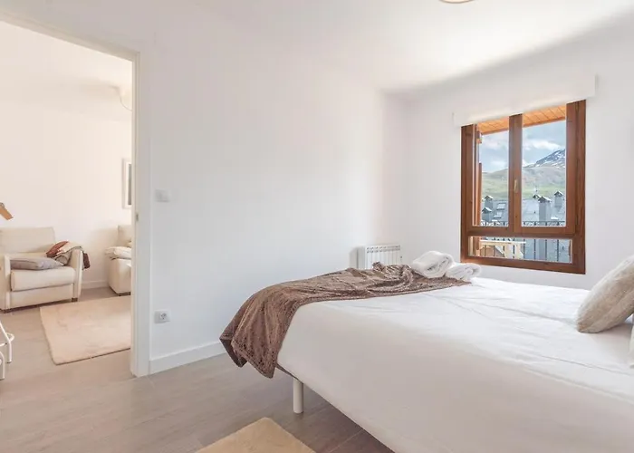 Collado, Terraza Con Vistas Y Garaje - Arafita